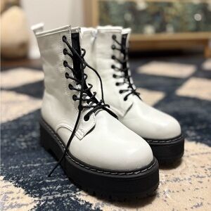 Steve Madden White Lace-Up Platform Boots